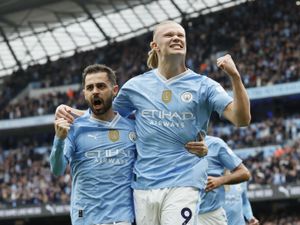 Supporting image for story: Erling Haaland scores four as Man City take control of the title race once again