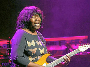 Supporting image for story: Review: Joan Armatrading at Theatre Severn