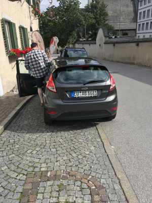 Head in hands moment as Spiers shows off his parking skills