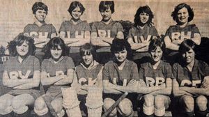 An old picture of a Grove School sports team from 40 years ago