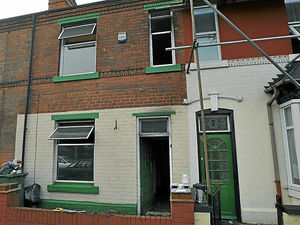 Supporting image for story: Oldbury arson suspect is released on bail