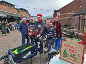 Supporting image for story: The green delivery service helping shoppers in Wellington this Christmas