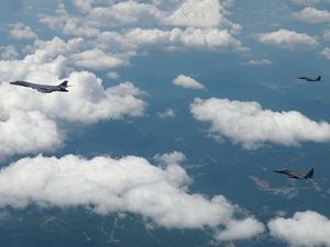 Supporting image for story: US takes part in first precision-bombing drill in seven years over Korean Peninsula
