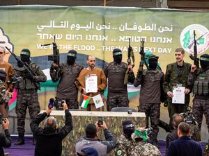 Supporting image for story: Who are the latest hostages released by Hamas as part of the ceasefire in Gaza?