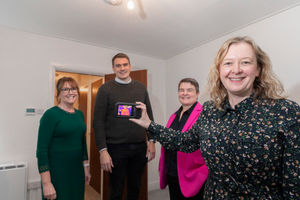 L-R: Clare Budden - Chief Executive at ClwydAlyn, Tom Boome - Head of Technical Innovation and Climate at ClwydAlyn, Cris McGuinness - Chair of the Board at ClwydAlyn, Jayne Bryant - Cabinet Secretary for Housing and Local Government, Welsh Government. 