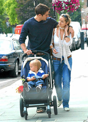  Louise Redknapp with hubbie Jamie and son Charlie in 2005