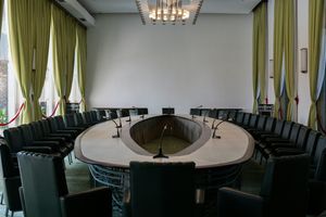 Round table