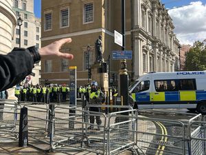 Supporting image for story: Fact check: Video posted by police was from Unite the Kingdom protest in 2025