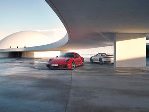 Supporting image for story: Carrera 4 joins ever-expanding Porsche 911 range