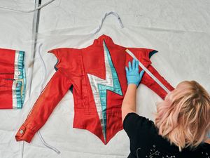 Supporting image for story: V&A Museum to open David Bowie Centre featuring Ziggy Stardust costumes