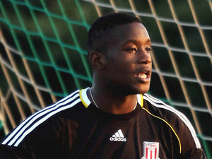 Supporting image for story: AFC Telford United gauntlet for new arrival