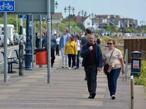 Supporting image for story: National park visitors surge despite plea to ‘think carefully’ before travelling