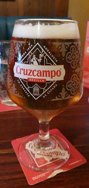 A refreshing pint of Cruzcampo to accompany the meal