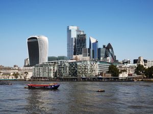 Supporting image for story: ‘Economy 4% lower than if UK had remained in European Union’