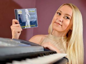 Supporting image for story: Willenhall teenager hoping to be crowned Miss Birmingham