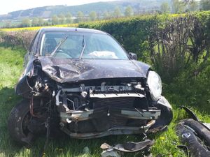 Supporting image for story: 'Lucky' driver escapes without injury after heavy crash into hedge