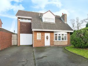 Supporting image for story: Detached three-bedroom family home in West Bromwich for just £400,000