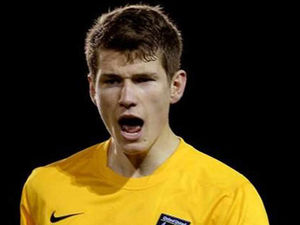 Supporting image for story: AFC Telford loan Oxford's Josh Ashby