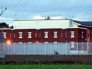 Supporting image for story: Staff hurt in inmates fight