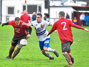 Supporting image for story: Downing keeps his cool to grab a last-gasp reward
