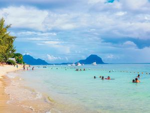 Supporting image for story: Holiday firm reports spike in demand for long-haul trips