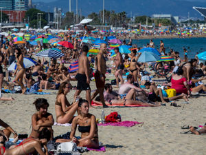 Supporting image for story: Spain 'to welcome British holidaymakers from June'