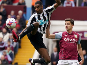 Supporting image for story: Leander Dendoncker setting an example at Aston Villa