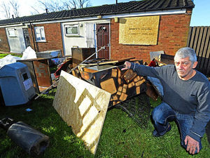 Supporting image for story: Watch: Hero neighbour rescues Tipton woman from blaze