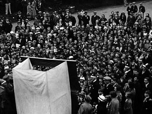 Supporting image for story: Pictures from the past - April 8