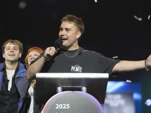 Supporting image for story: Sam Fender donates Mercury Prize winnings to charity protecting music venues