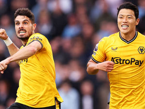 Supporting image for story: Max Kilman: Wolves' forward line is 'magic'