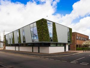 Supporting image for story: £2.5 science lab unveiled