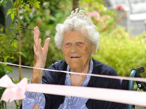 Supporting image for story: World’s oldest living person celebrates her 116th birthday with ‘quiet day’