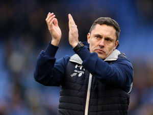 Supporting image for story: Shrewsbury Town boss Paul Hurst wins award