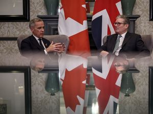 Supporting image for story: ‘Pragmatist’ Sir Keir Starmer distances himself from Mark Carney’s Davos speech