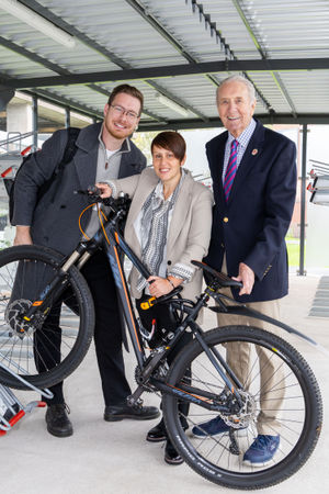 Beccy at the opening of the Wolverhampton Cycle Hub, with Cllr Chris Burden and cycle legend Hugh Porter. PIC: West Midlands Combined Authority
