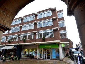 Supporting image for story: Unemployment falls in West Midlands and Shropshire