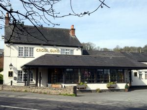 Supporting image for story: Pub near Oswestry shut after positive Covid-19 test 