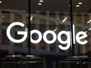 Supporting image for story: Google to buy part of Fossil’s smartwatch technology for £31m