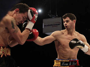 Supporting image for story: Ryan Aston to box on Carl Froch bill