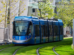 Supporting image for story: Metro continues discounted travel offer for hospital patients, visitors and staff