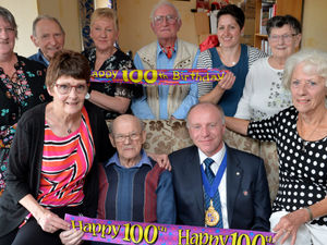 Supporting image for story: Famous shop keeper becomes a centenarian
