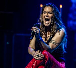 Beth Hart at Birmingham Symphony Hall. Pictures by: Andy Shaw