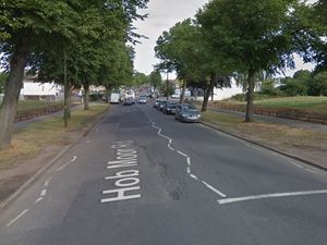 Supporting image for story: Teen chased through park by gang with weapons