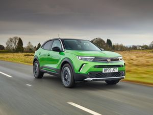 Supporting image for story: Vauxhall Mokka earns four stars in latest safety ratings