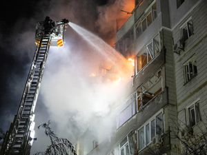 Supporting image for story: Russia sends 170,000 troops for push in Ukraine’s Donetsk region, Zelensky says