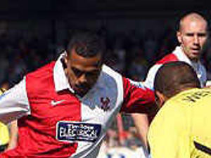 Supporting image for story: Hotshot thrives on pressure