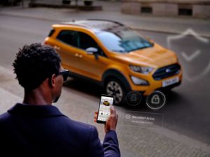 Supporting image for story: Ford’s smartphone system can alert a car owner if their vehicle is being broken into