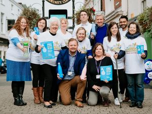 Supporting image for story: Wellington businesses back free water refills scheme