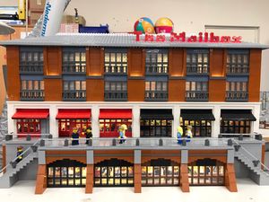 Supporting image for story: Birmingham landmarks recreated in LEGO for opening of new attraction - with video